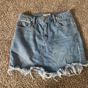 Stylish Blue Frayed Hem Mini Skirt